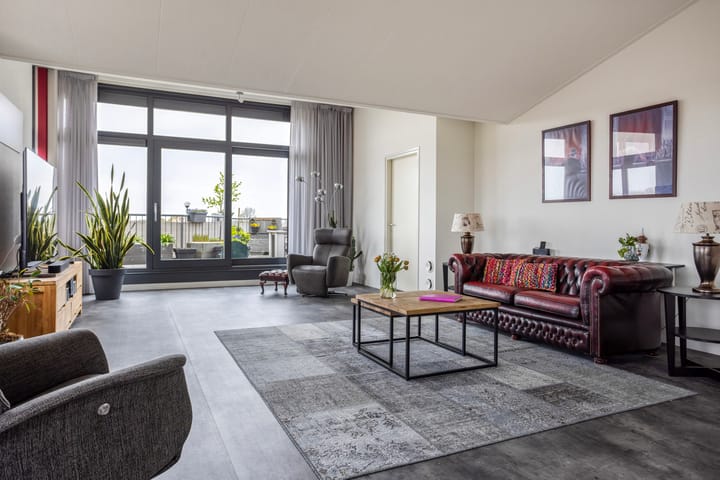 Photo 10 of Keizersmantel 355