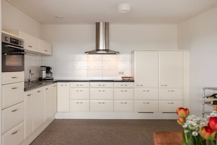 Photo 19 of Keizersmantel 355