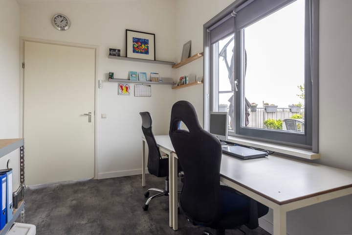 Photo 28 of Keizersmantel 355