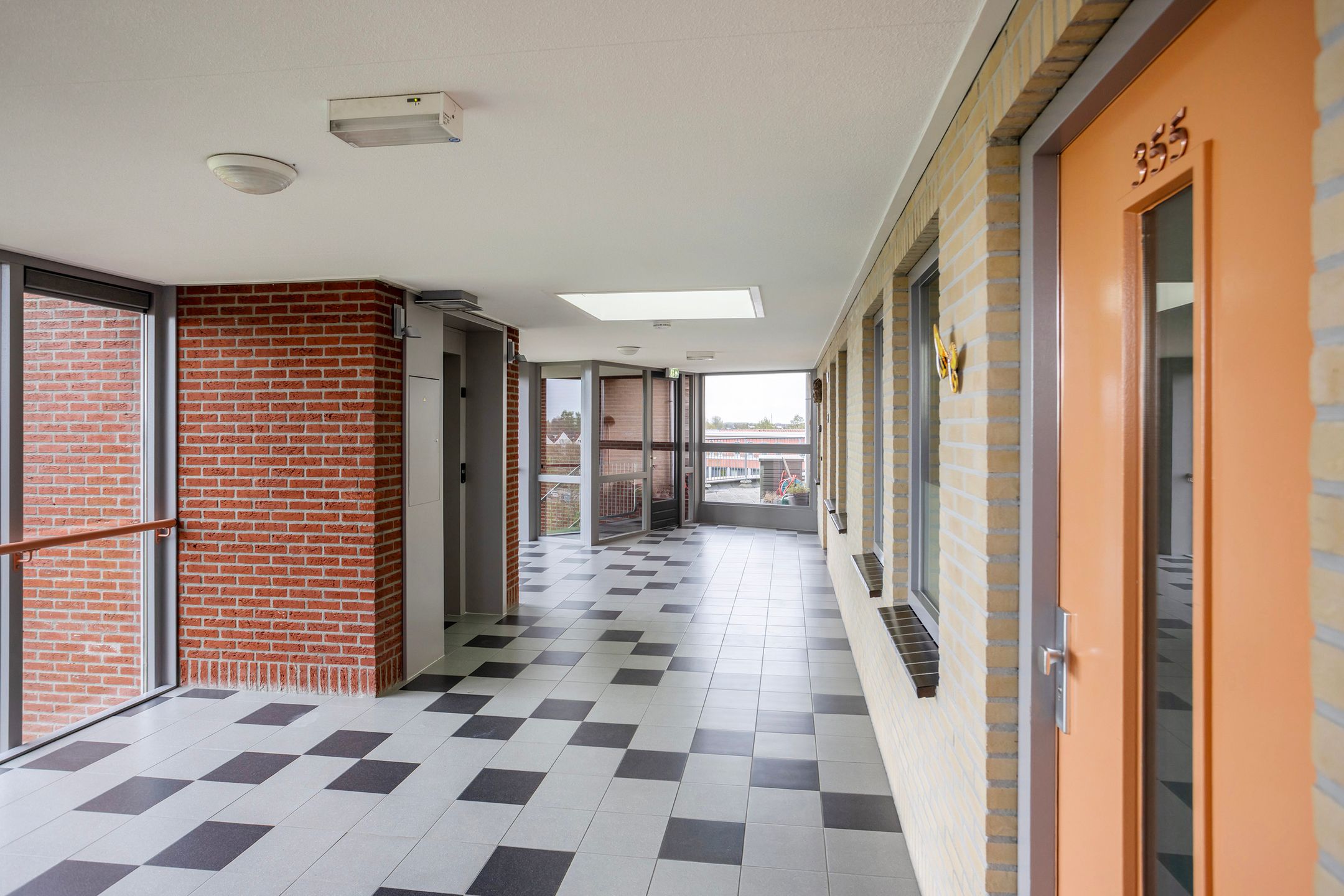 Foto 42 van Keizersmantel 355