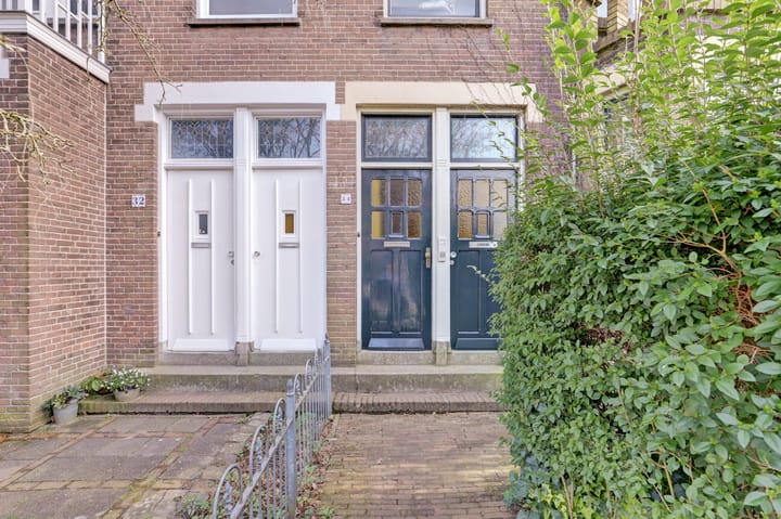 Photo 10 of Emmastraat 34