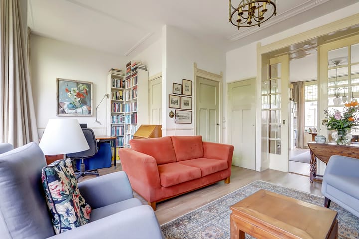 Photo 15 of Emmastraat 34