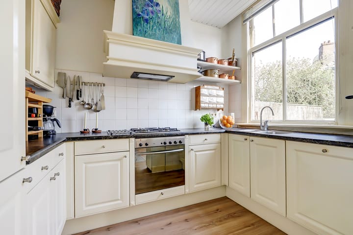 Photo 25 of Emmastraat 34