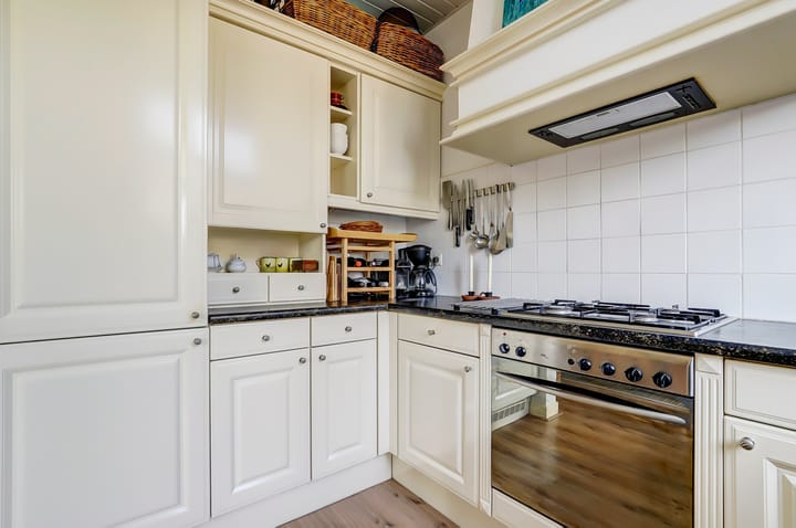 Photo 26 of Emmastraat 34