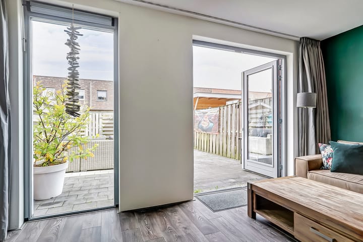 Foto 16 van Nevenspoor 18