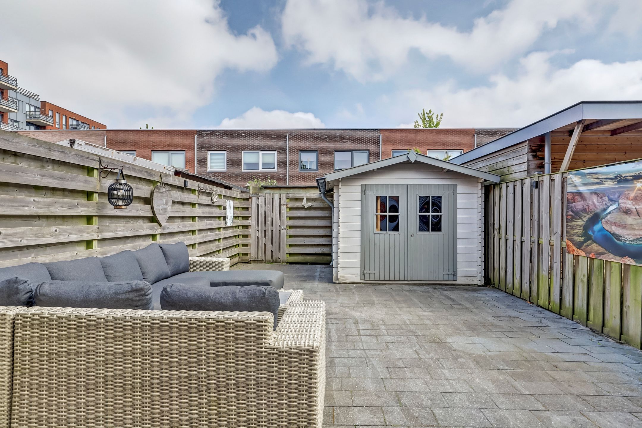 Photo 30 of Nevenspoor 18