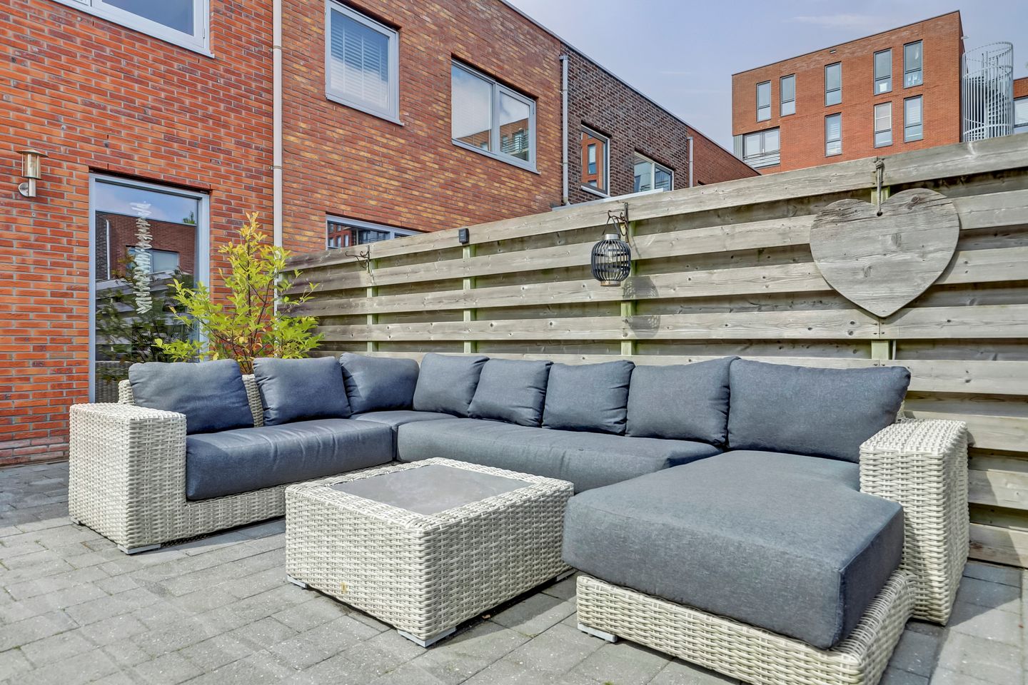 Photo 34 of Nevenspoor 18