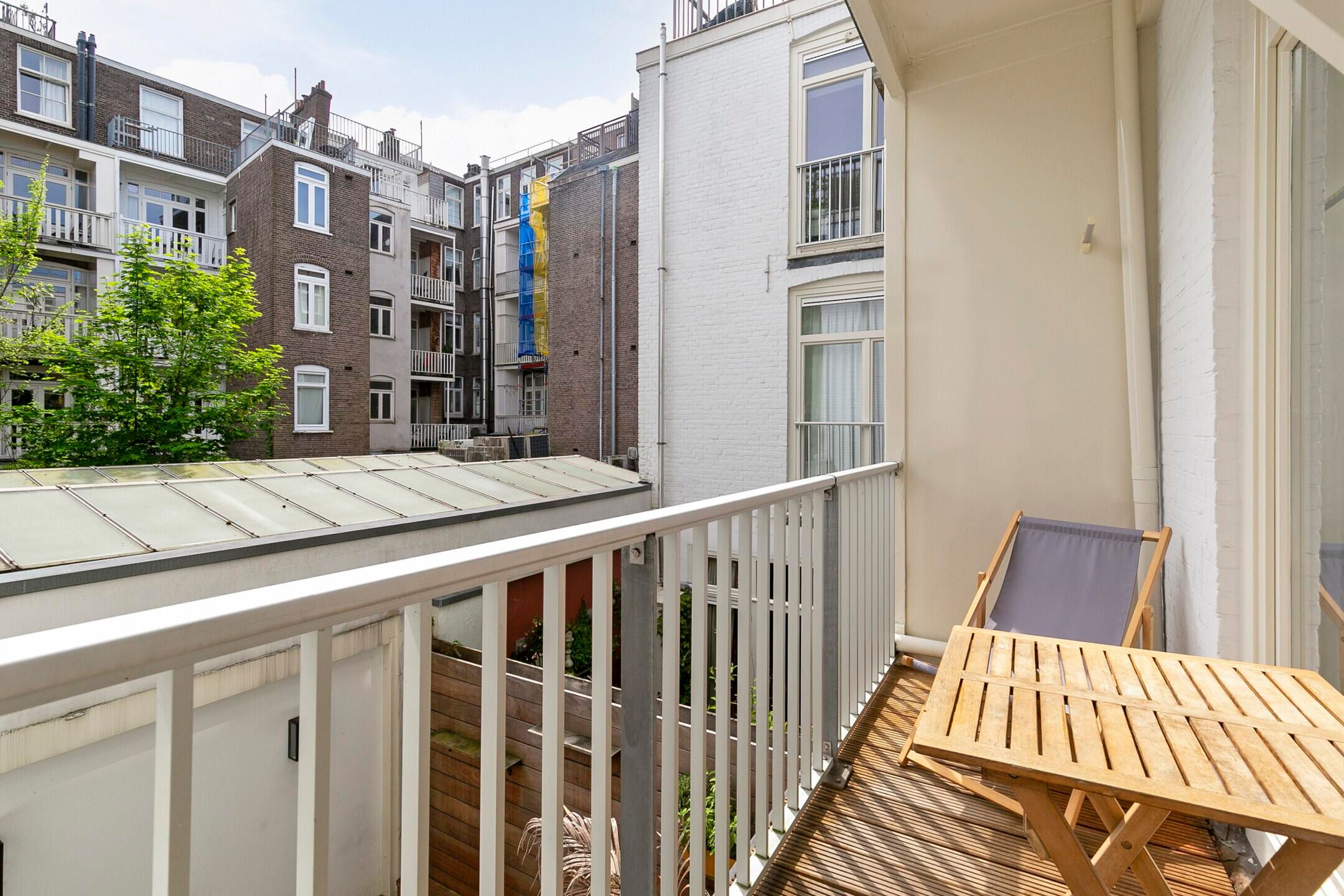 Photo 21 of Rustenburgerstraat 73-1