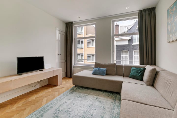 Photo 2 of Rustenburgerstraat 73-1