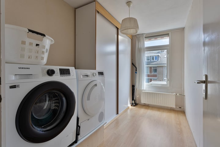 Photo 24 of Graaf Lodewijkstraat 4