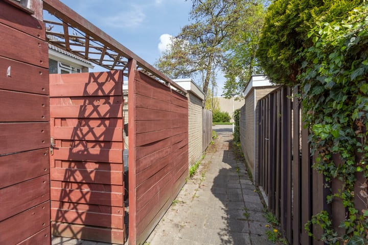 Photo 42 of Graaf Lodewijkstraat 4