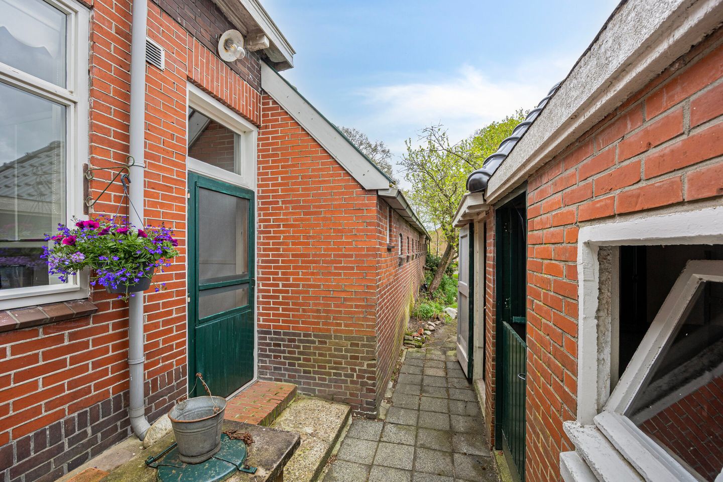 Photo 40 of Kruisweg 34