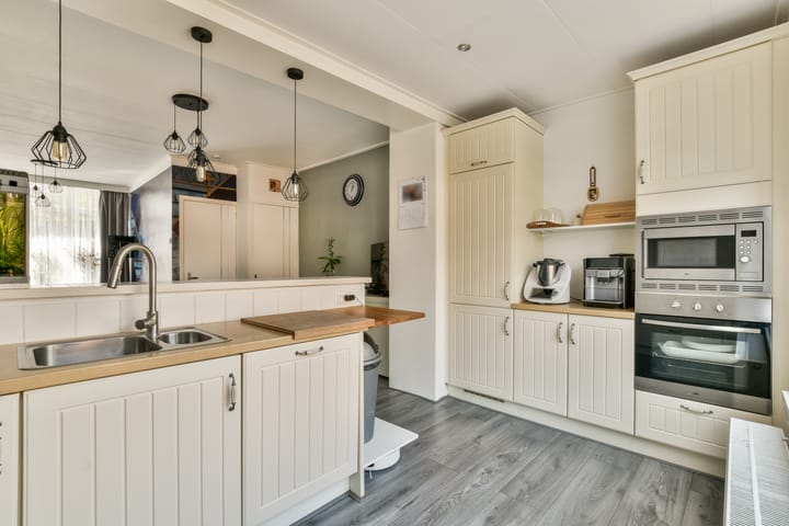 Photo 12 of Constantijn Huygensstraat 54