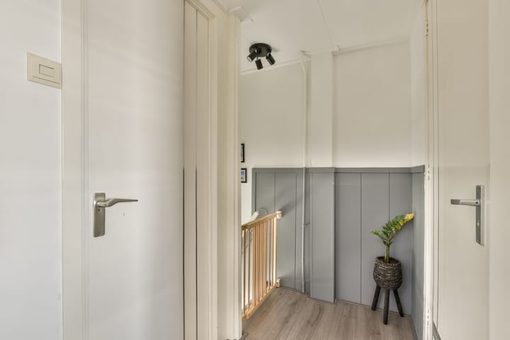 Photo 14 of Constantijn Huygensstraat 54