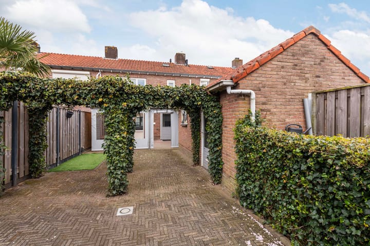 Foto 28 van Ericastraat 17