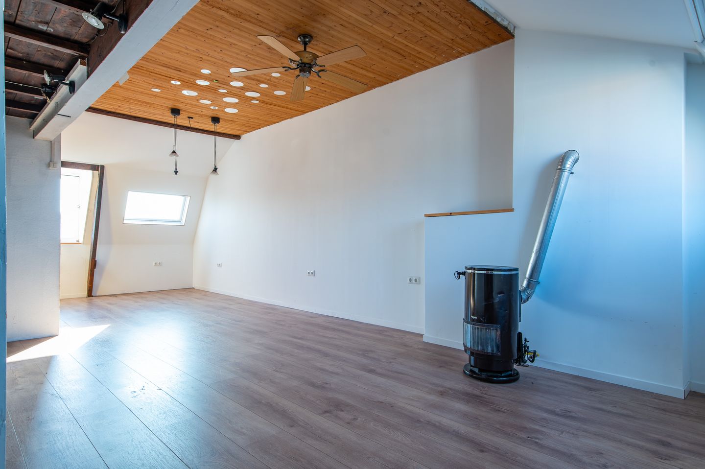 Foto 14 van Waldeck Pyrmontstraat 14-RD