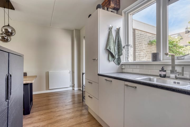 Foto 15 van Krusemanstraat 8