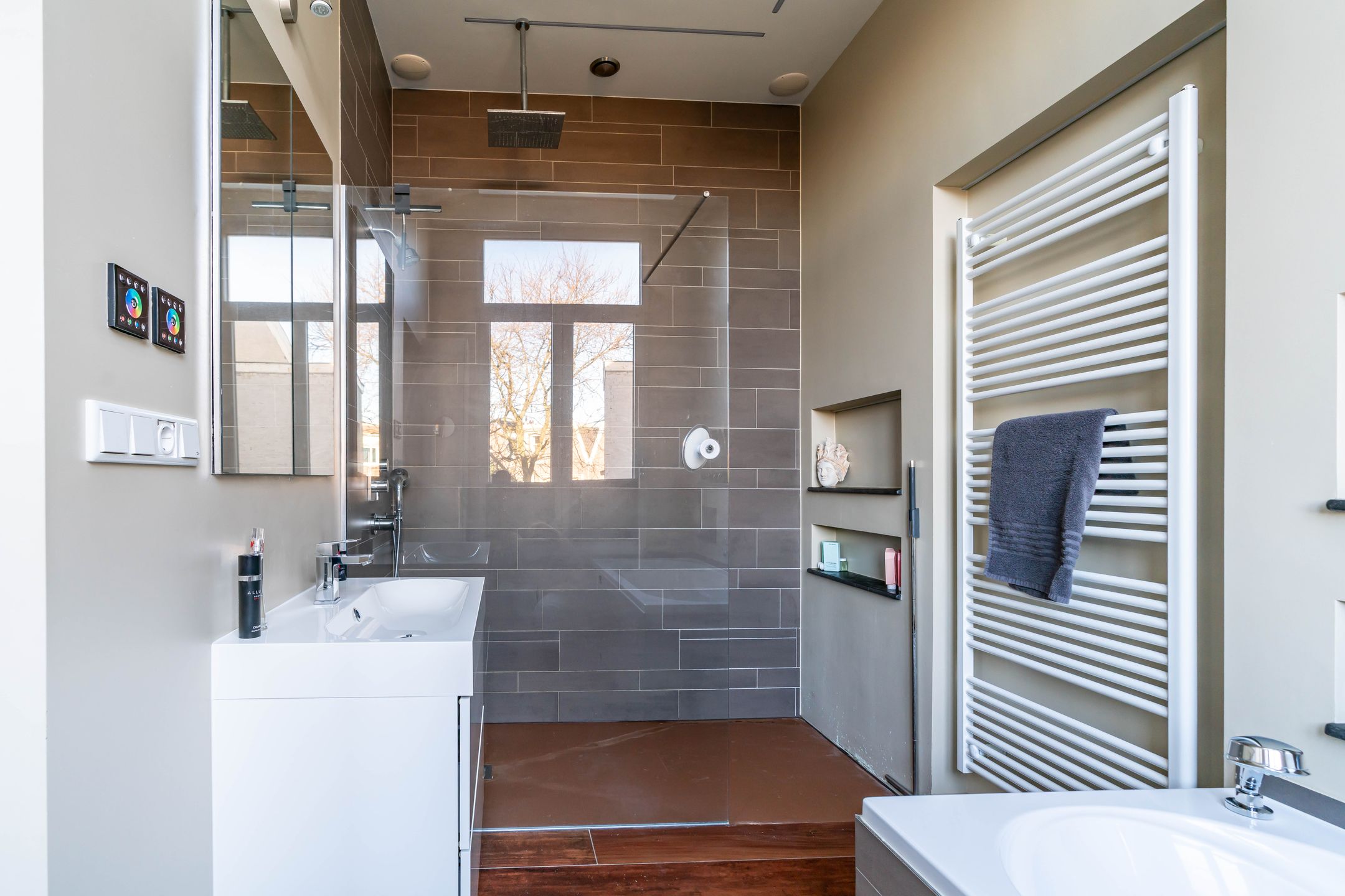 Foto 48 van Kanaalweg 126