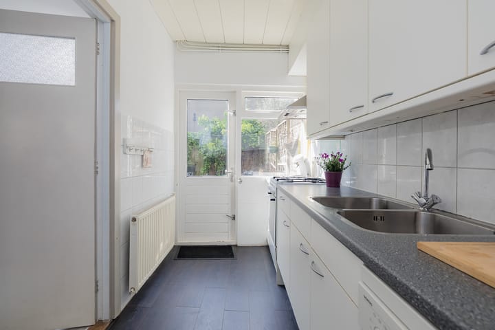 Photo 15 of Willebrordstraat 20