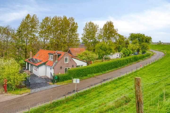 Foto 2 van Zeedijk 17