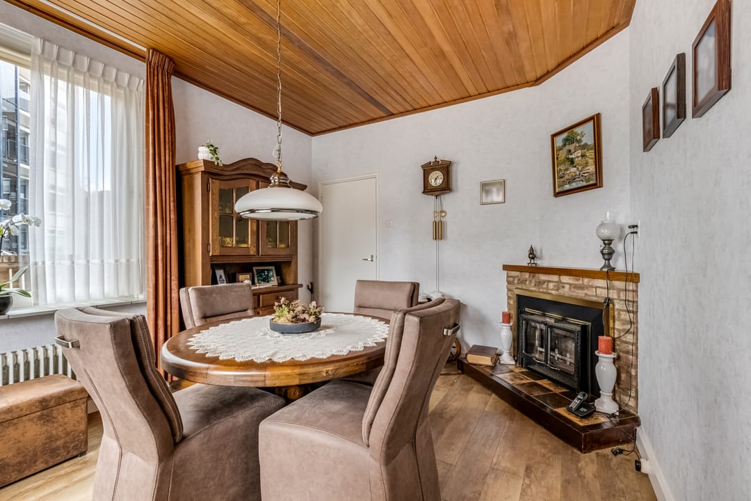 Photo 11 of Nieuwe Veenendaalseweg 14