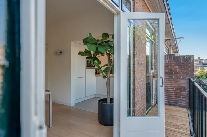 Foto 22 van Van 't Hoffstraat 38-A