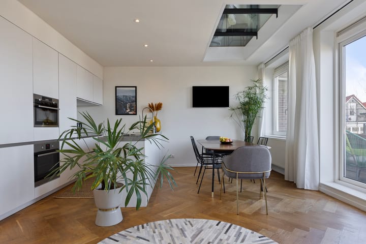 Photo 4 of Rochussenstraat 397-A03