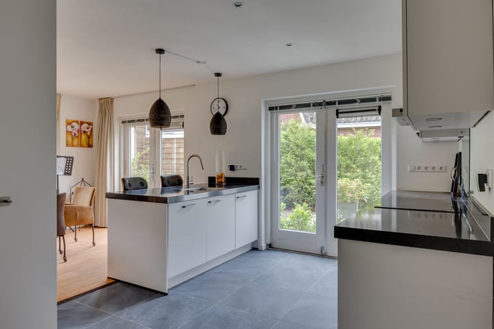 Foto 10 van Koningin-Julianalaan 94