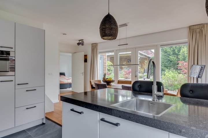 Foto 11 van Koningin-Julianalaan 94