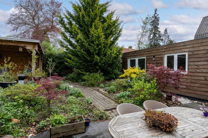 Foto 32 van Koningin-Julianalaan 94