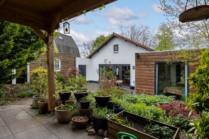 Foto 37 van Koningin-Julianalaan 94