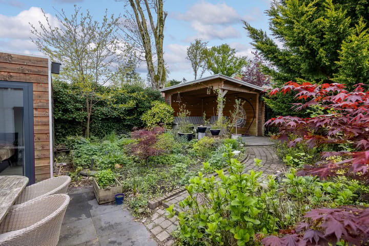 Foto 38 van Koningin-Julianalaan 94