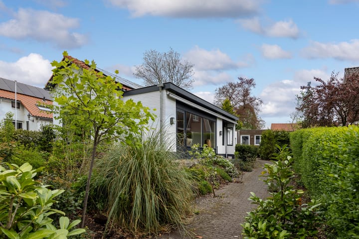 Foto 47 van Koningin-Julianalaan 94