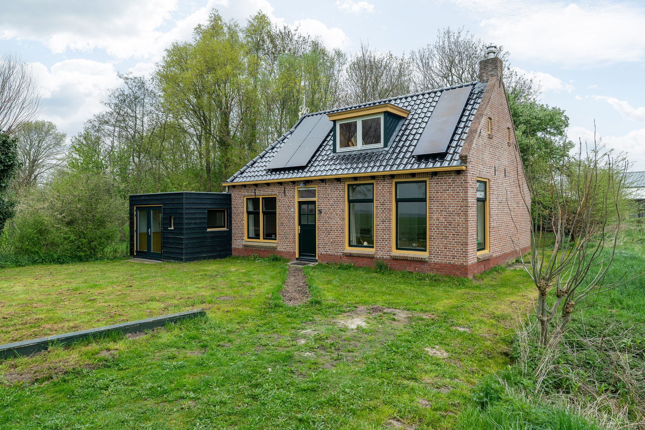 Foto 6 van Weardebuorsterwei 12