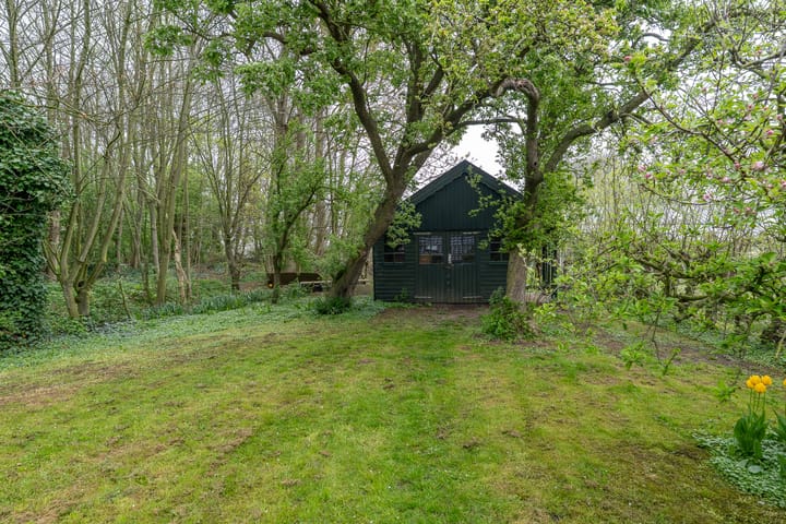 Foto 40 van Weardebuorsterwei 12