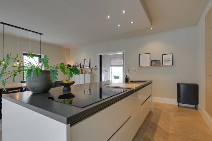 Foto 9 van Secretaris Varkevisserstraat 335