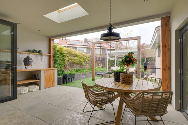 Foto 18 van Secretaris Varkevisserstraat 335