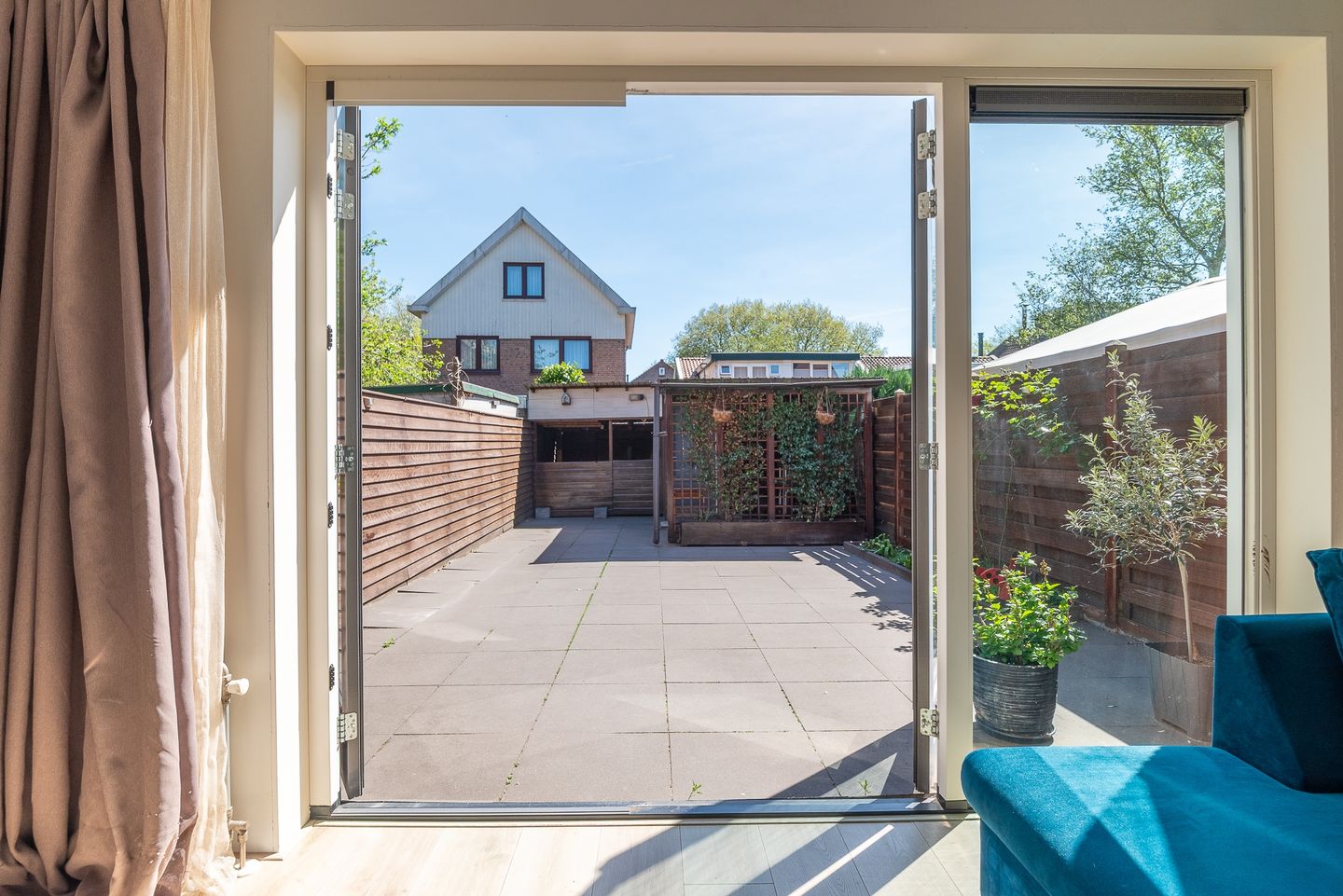 Foto 10 van Bloemstraat 52