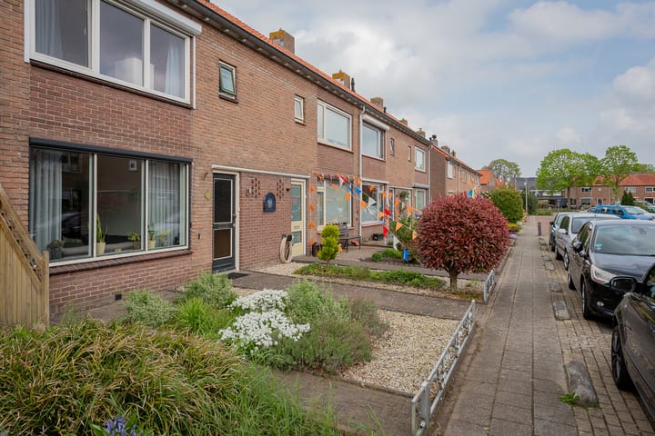 Foto 2 van Leeuwerikstraat 64