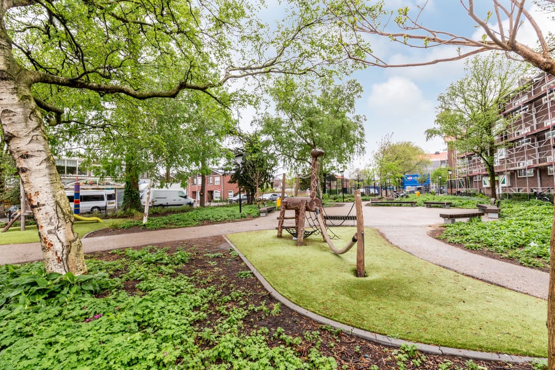 Foto 28 van Bloemstraat 52