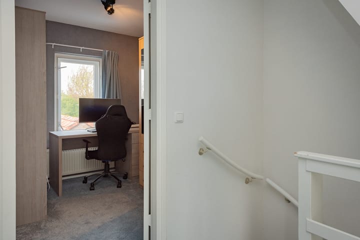 Foto 28 van Leeuwerikstraat 64