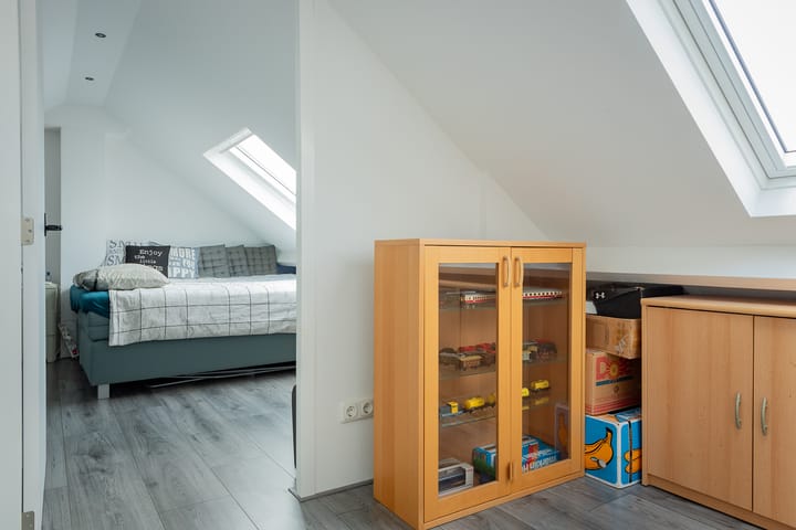 Foto 33 van Leeuwerikstraat 64