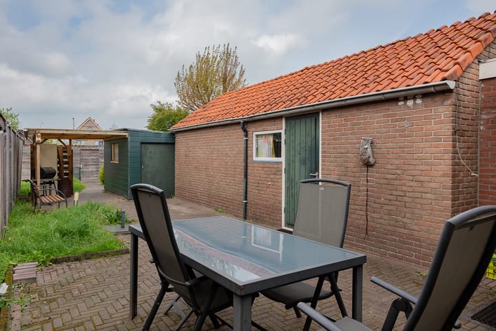 Foto 36 van Leeuwerikstraat 64