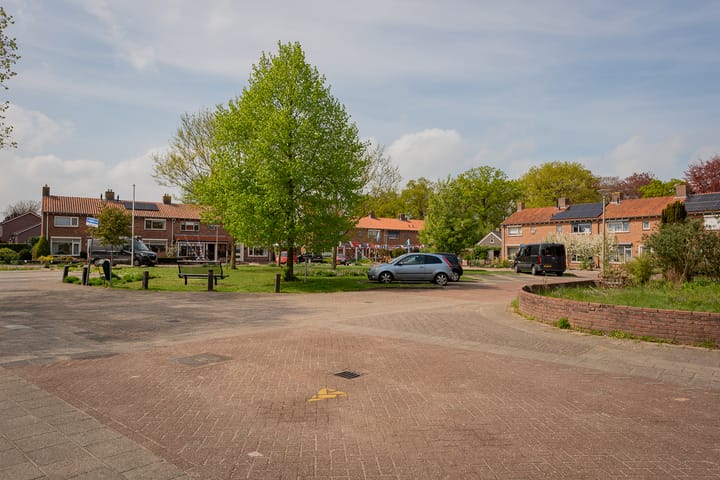 Foto 51 van Leeuwerikstraat 64