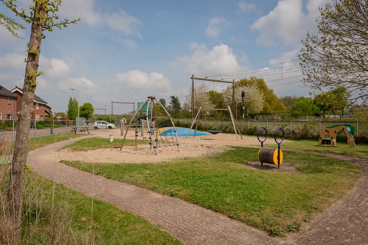 Foto 56 van Leeuwerikstraat 64