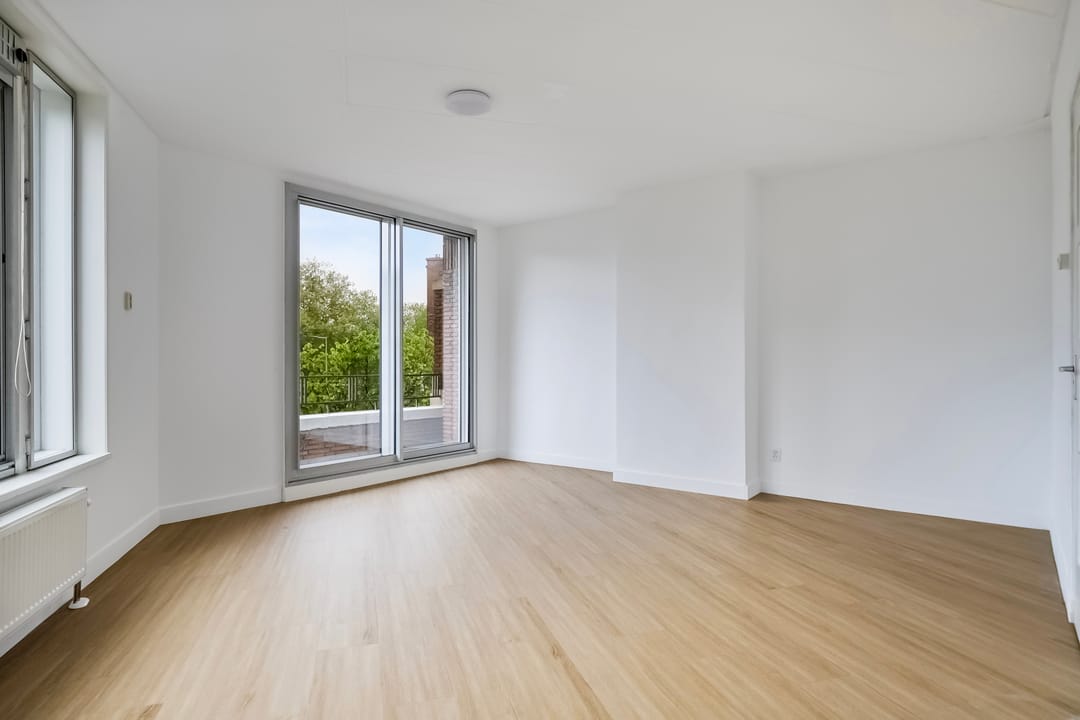 Photo 2 of Bergselaan 338-B02