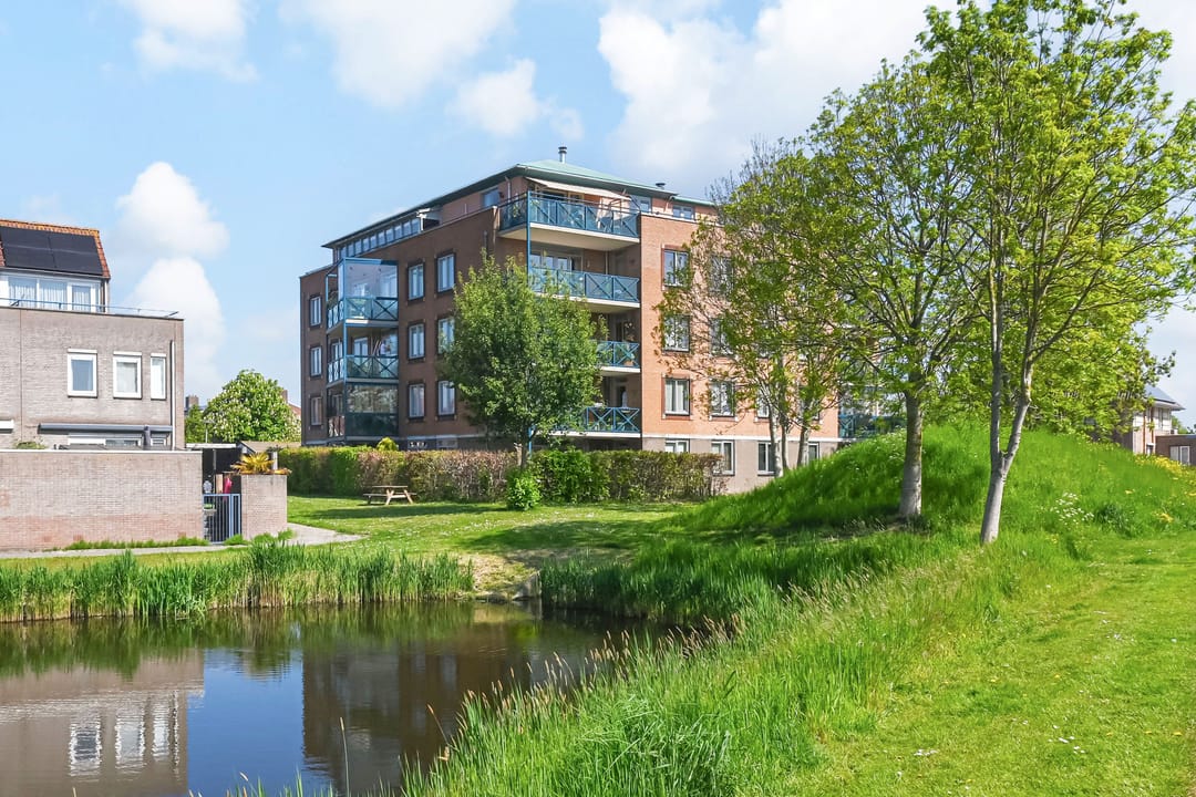 Photo 1 of Egelantier 38