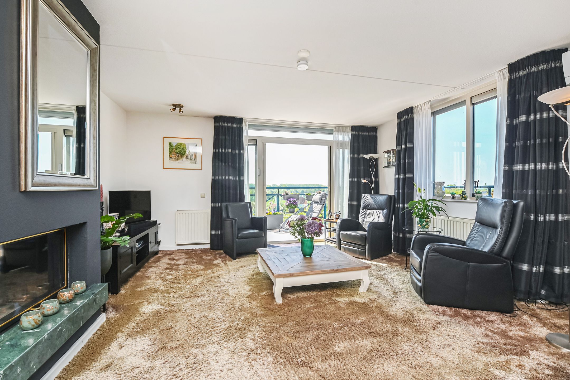 Photo 3 of Egelantier 38