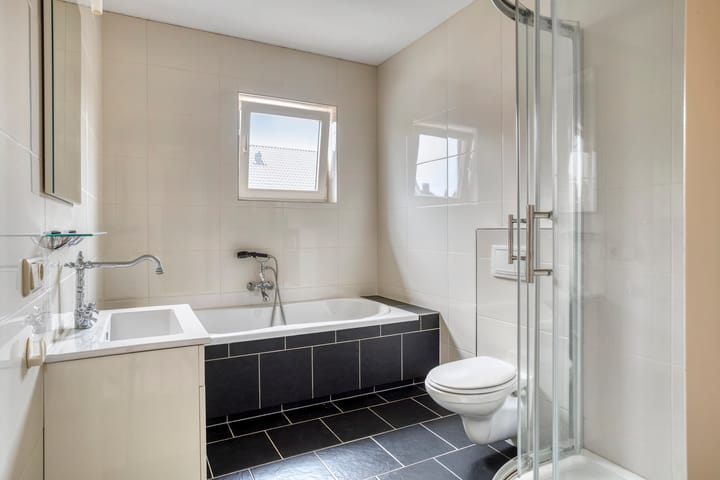 Foto 2 van Den Oven 37