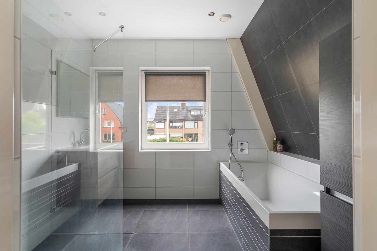 Foto 5 van Emmastraat 98